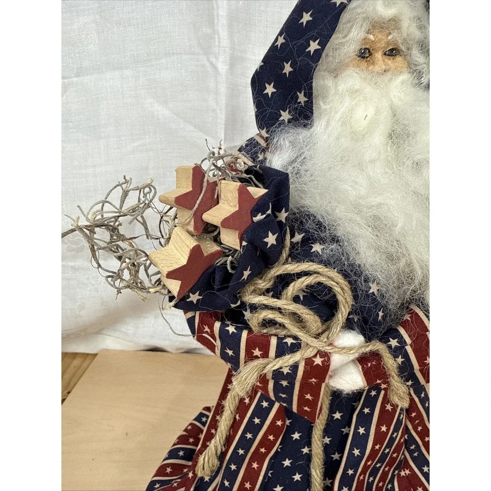 Americana‎ Old World Santa Figure